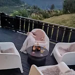 I Myrkdalen Holiday home Helgatun