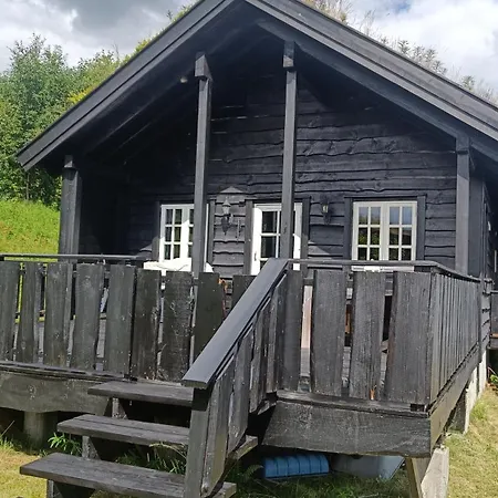 I Myrkdalen Helgatun