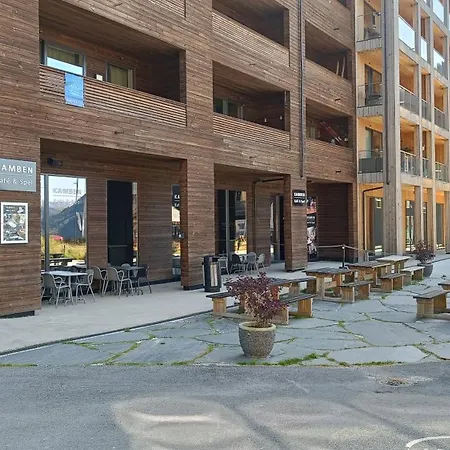I Myrkdalen Helgatun